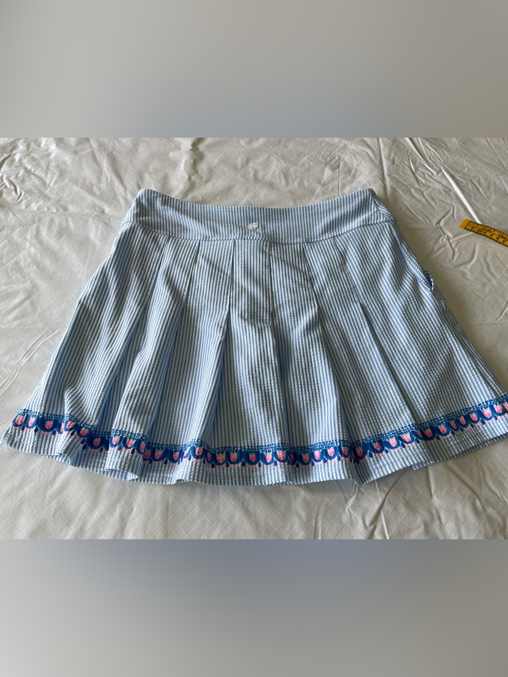 LILLY PULITZER “Luxletic” Blue Striped pleated skort with Embroidered Hem - Picture 2 of 7